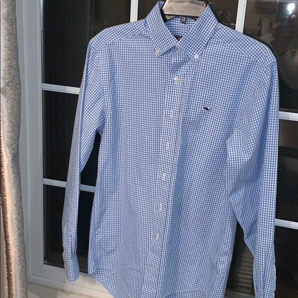 Men’s vineyard vine . Classic tucker shirt! Xs